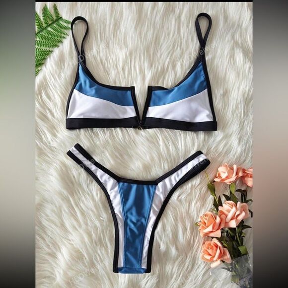 Blue and White Women's Bikini Set Brazilian bottom - Picture 5 of 6